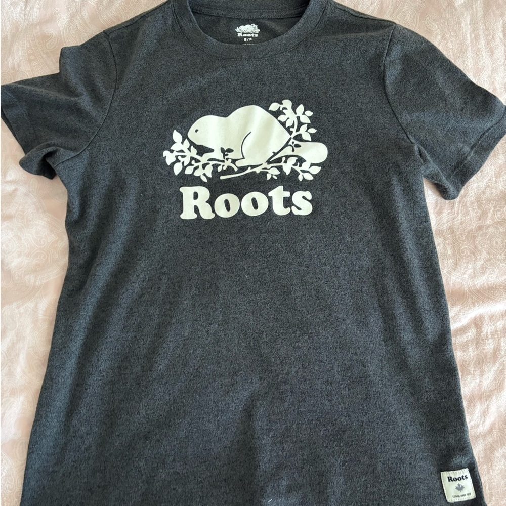Gray Roots t shirt